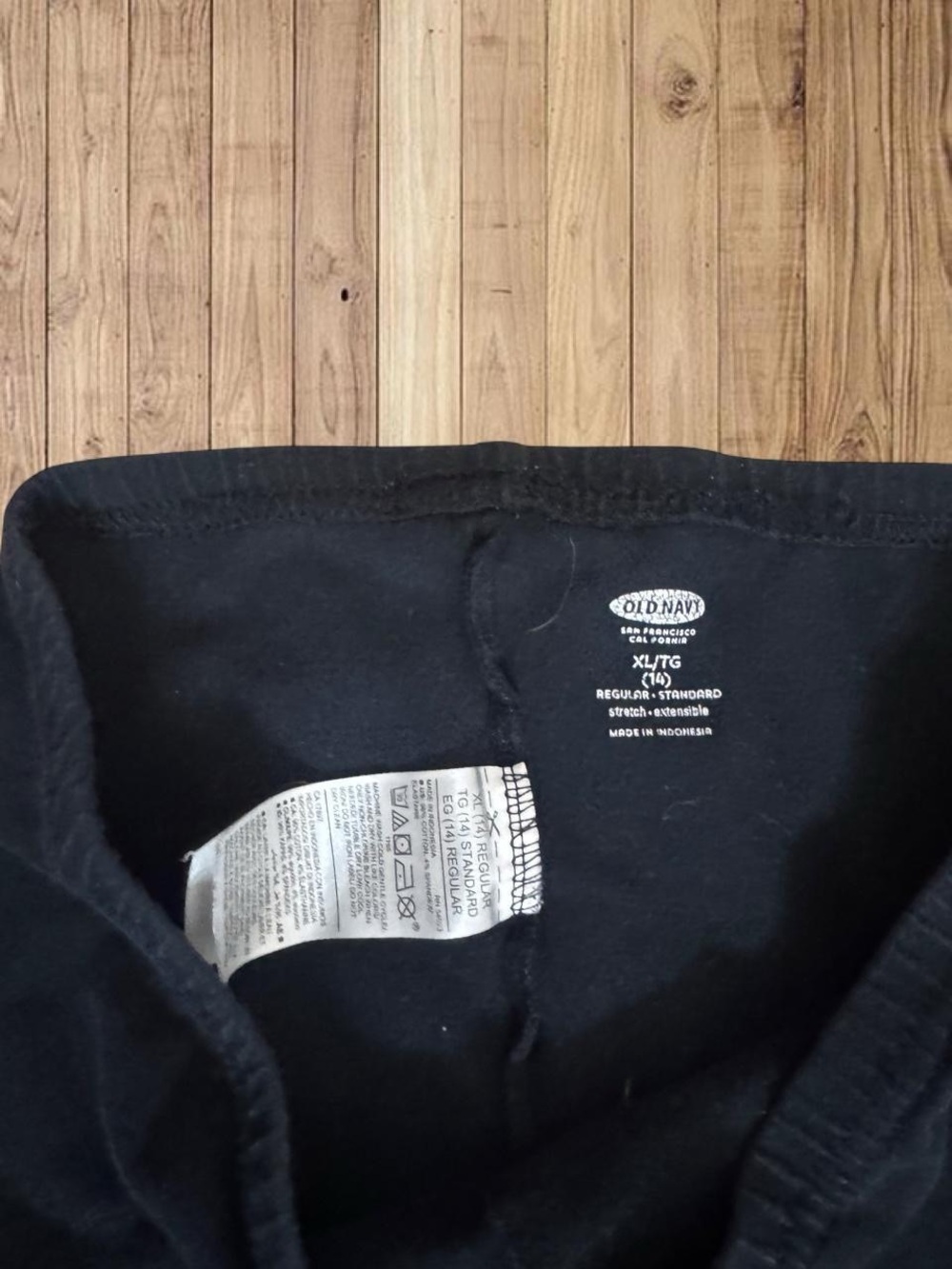 black capris - Picture 2 of 4